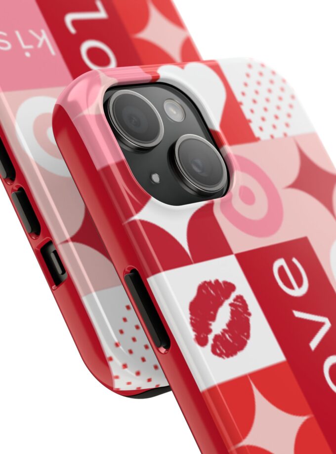 Romantic Love Phone Case – Kiss & Heart Design for Valentine's Day