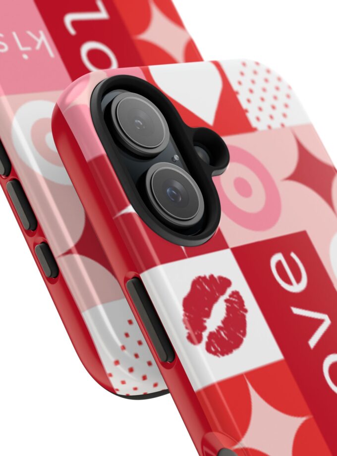 Romantic Love Phone Case – Kiss & Heart Design for Valentine's Day